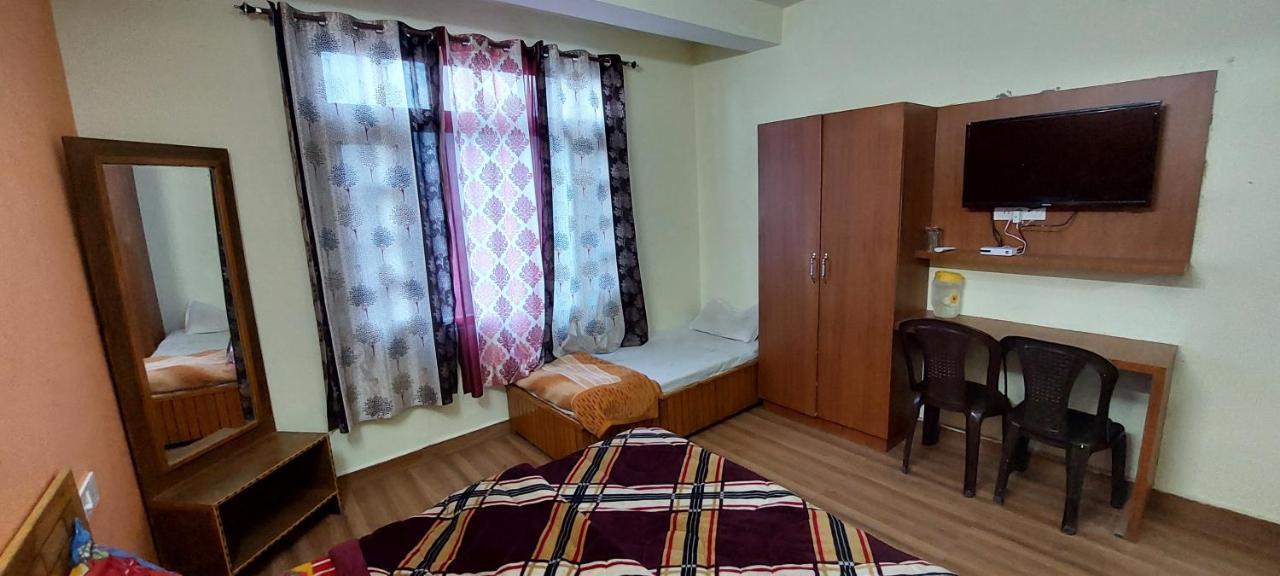 Peaceful Retreat Home Stay, Dalhousie Kültér fotó
