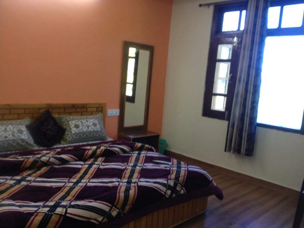 Peaceful Retreat Home Stay, Dalhousie Kültér fotó