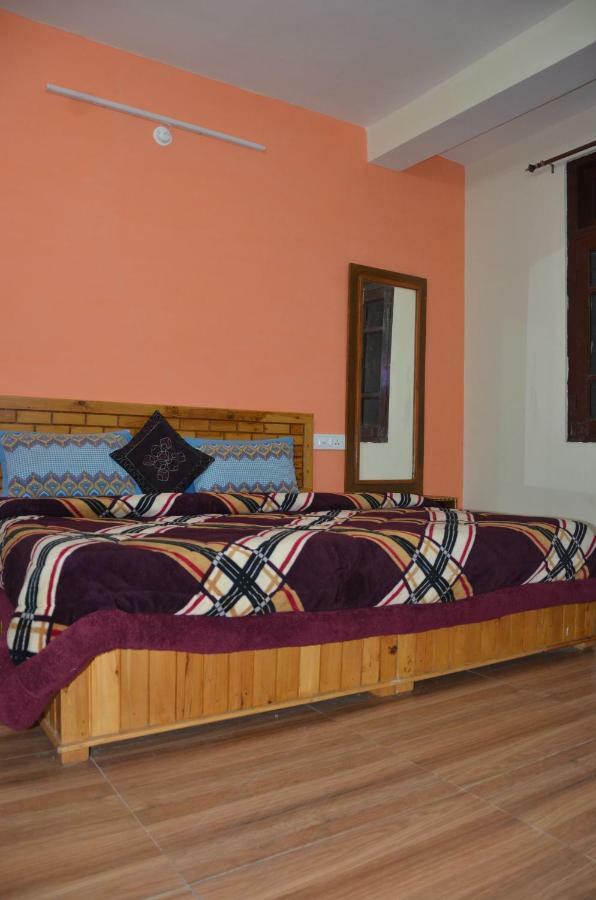 Peaceful Retreat Home Stay, Dalhousie Kültér fotó